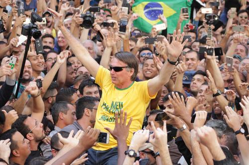 Atentado a Bolsonaro: o que está além da facada?